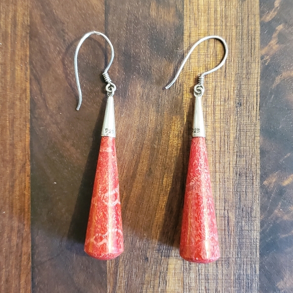 Red Rod earrings from Bali - Picture 3 of 5